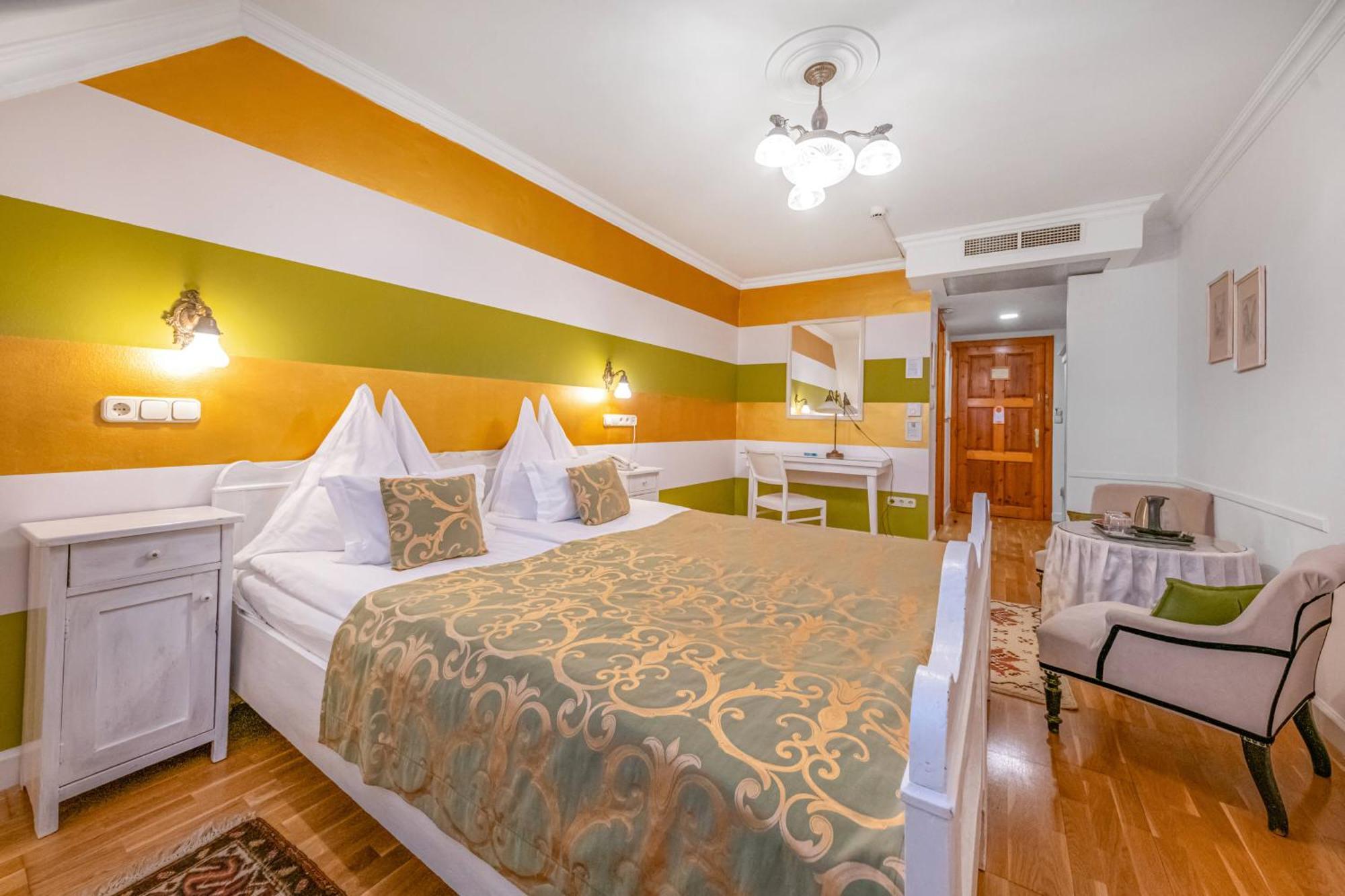 Boutique Hotel Szárcsa Székesfehérvár Exterior foto